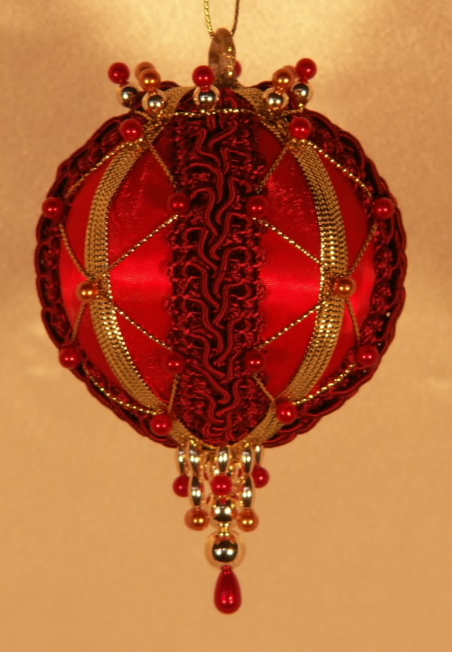 Stunning Cranberry and Burgundy Red Christmas Tree Ornaments